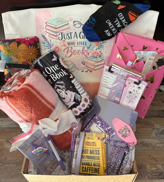 Deluxe Book Lover Gift Set