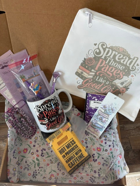 Book Lover Mini Gift Set with Book Sleeve